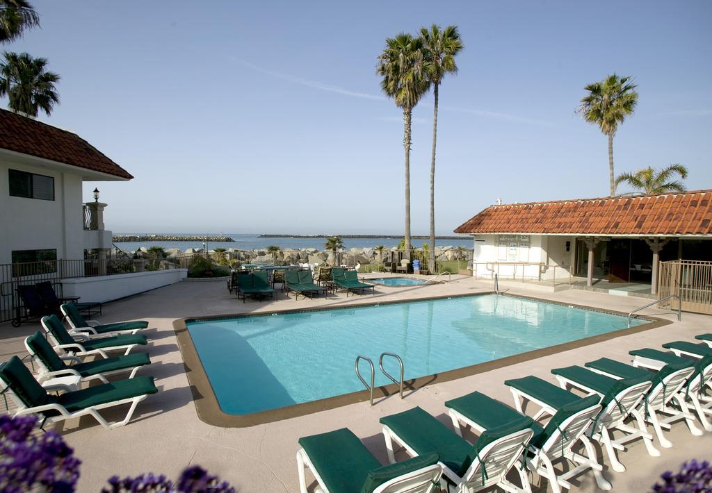 Oceanside Marina Suites - A Waterfront Hotel Eksteriør billede