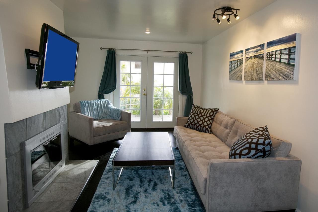 Oceanside Marina Suites - A Waterfront Hotel Eksteriør billede